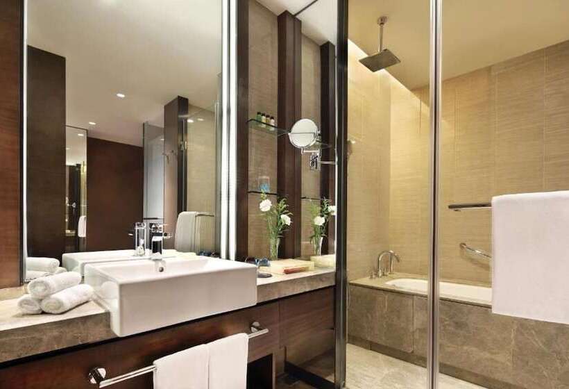 سوییت اجرایی, The Qube Hotel Shanghai Xinqiao