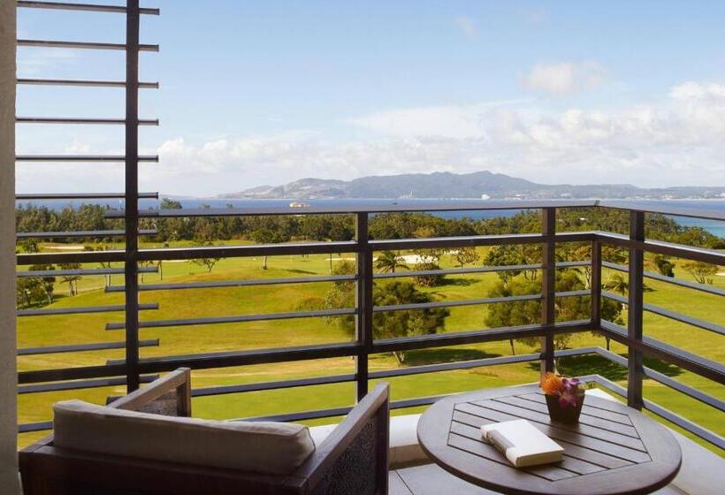 Номер Deluxe, The Ritzcarlton Okinawa