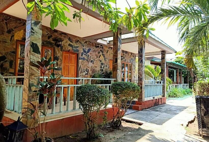 패밀리 스위트, Lanta Riviera Beach Resort