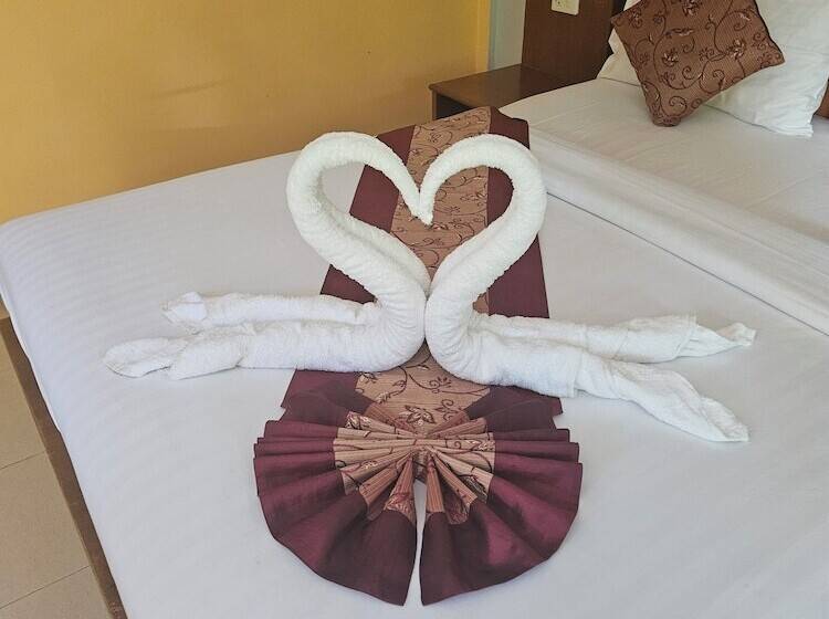 디럭스 방갈로, Lanta Riviera Beach Resort