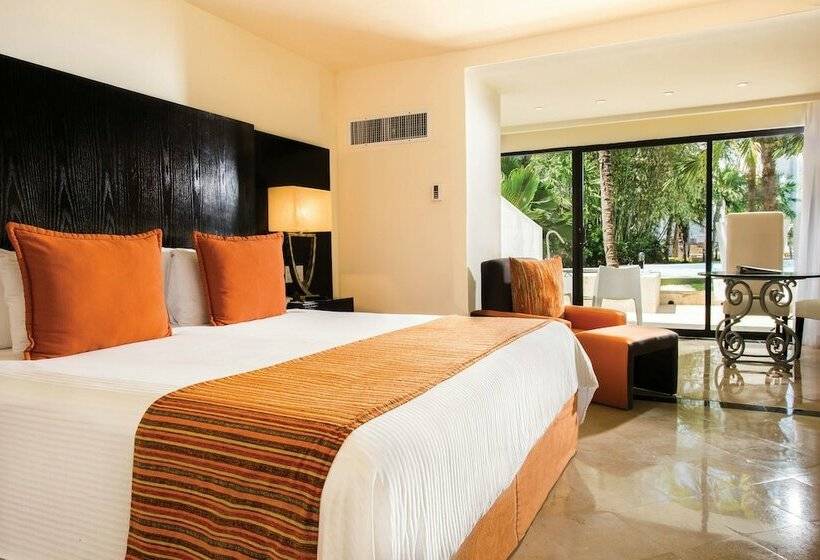 キングサイズベッドのクラブルーム, Grand Oasis Tulum Riviera