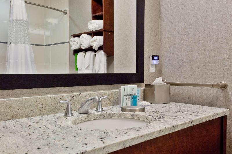 Стандартный Номер Кровать Кинг, Hampton Inn & Suites Chapel Hillcarrboro/downtown