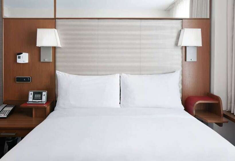 اتاق استاندارد برای معلولان, Club Quarters Hotel Grand Central, New York