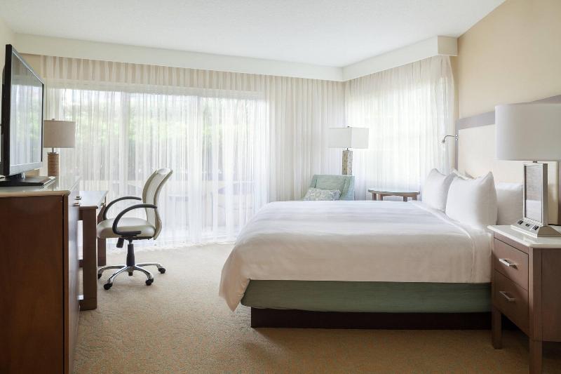 스탠다드 발코니 룸 바다 전망, Fort Lauderdale Marriott Pompano Beach Resort And Spa