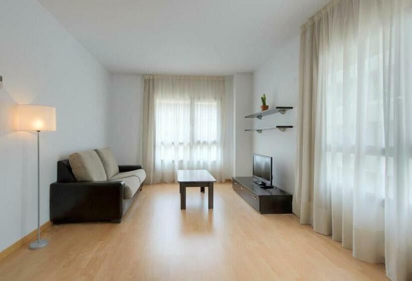 غرفة عائلية, Madrid Airport Suites, Affiliated By Meliá