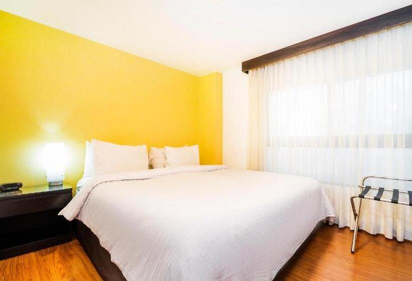 آپارتمان 1 خوابه, Lloyds Apartasuites Parque 93