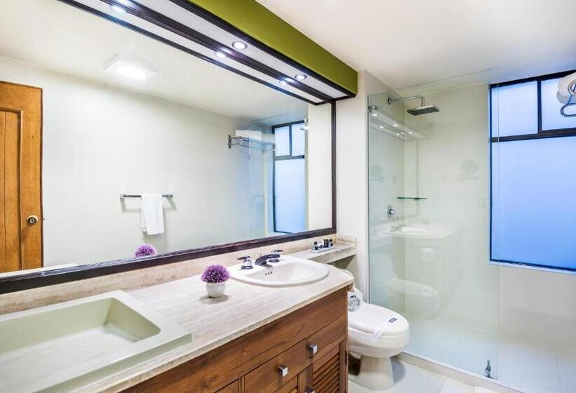 آپارتمان 2 خوابه, Lloyds Apartasuites Parque 93