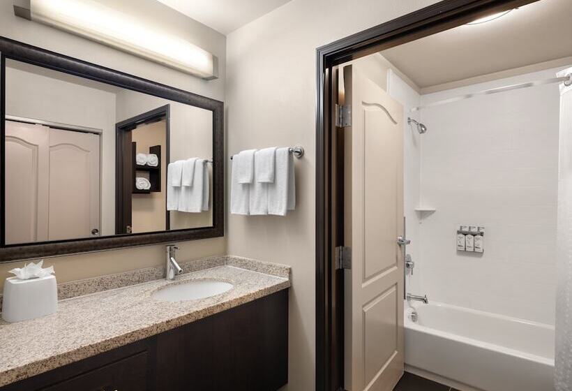 Номер Стандарт, Staybridge Suites Midvale, An Ihg