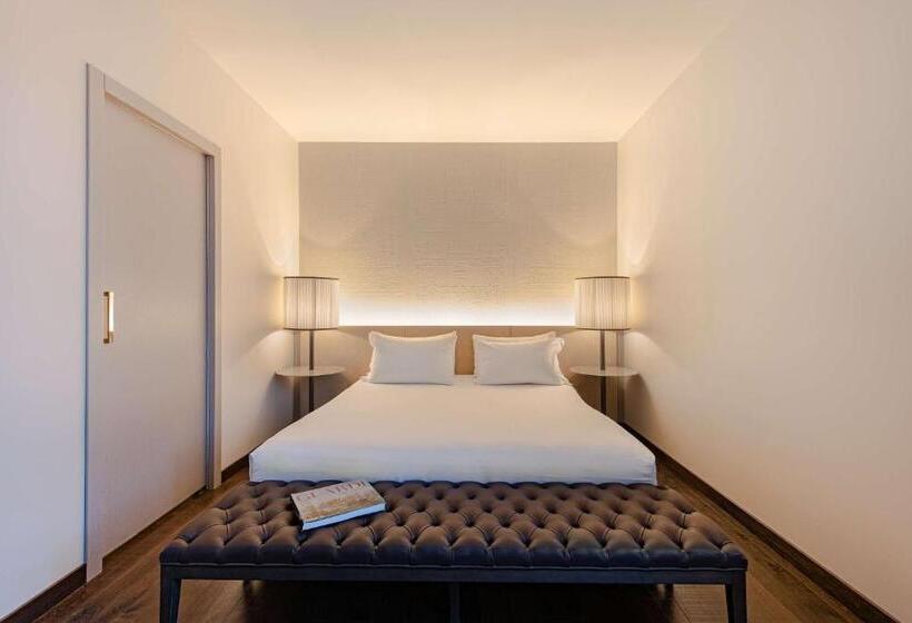 غرفة قياسية سرير كينج, Hyatt Centric Murano Venice