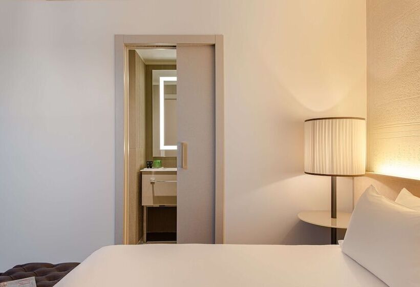 Номер Премиум, Hyatt Centric Murano Venice