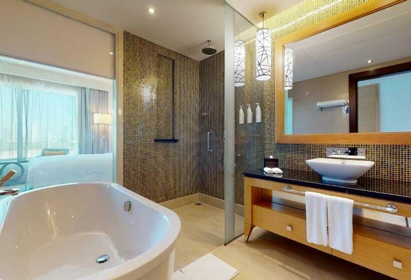 Номер Deluxe Кровать Кинг, Marriott Hotel Al Jaddaf, Dubai