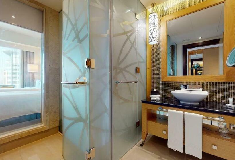 Номер Deluxe, Marriott Hotel Al Jaddaf, Dubai