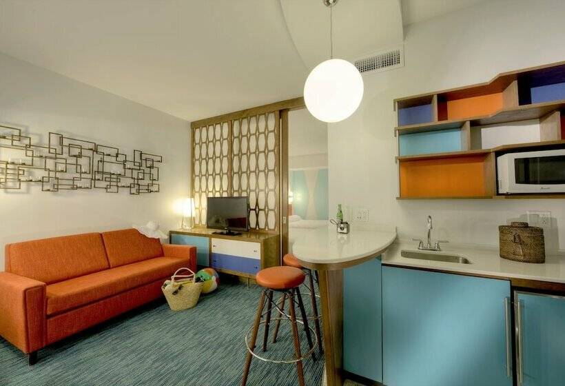 سوییت خانوادگی, Universal's Cabana Bay Beach Resort
