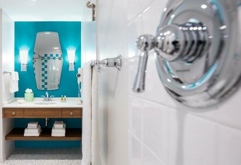 اتاق استاندارد با چشم‌انداز پارک, Universal's Cabana Bay Beach Resort