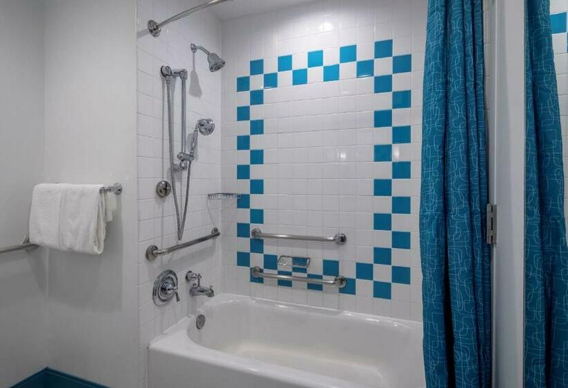اتاق استاندارد برای معلولان, Universal's Cabana Bay Beach Resort