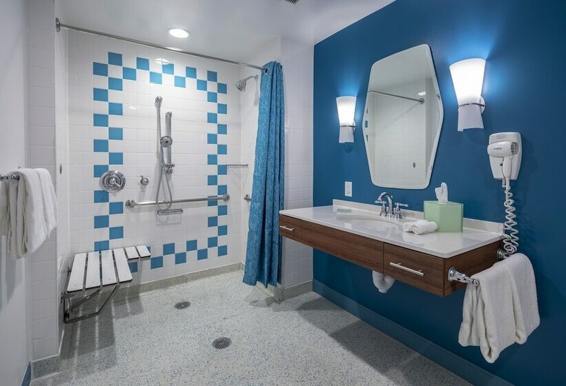 اتاق استاندارد برای معلولان, Universal's Cabana Bay Beach Resort