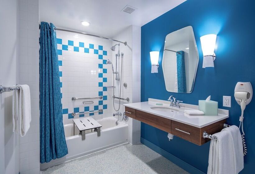 اتاق استاندارد برای معلولان, Universal's Cabana Bay Beach Resort