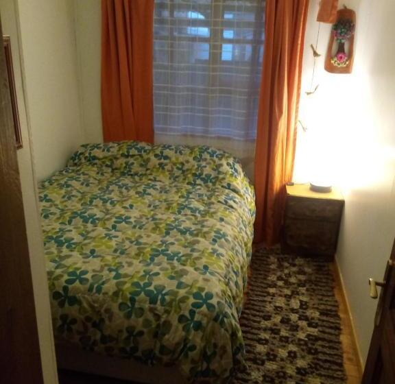 Standardrum Delat Badrum, Hostal Torre De Babel