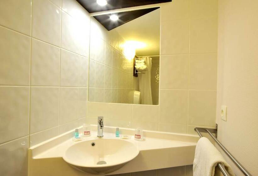 Номер Superior, Brit Hotel Lyon Nord Dardilly