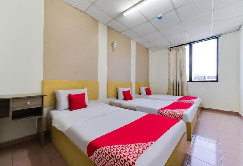 Номер Стандарт Трехместный, Cp Hotel