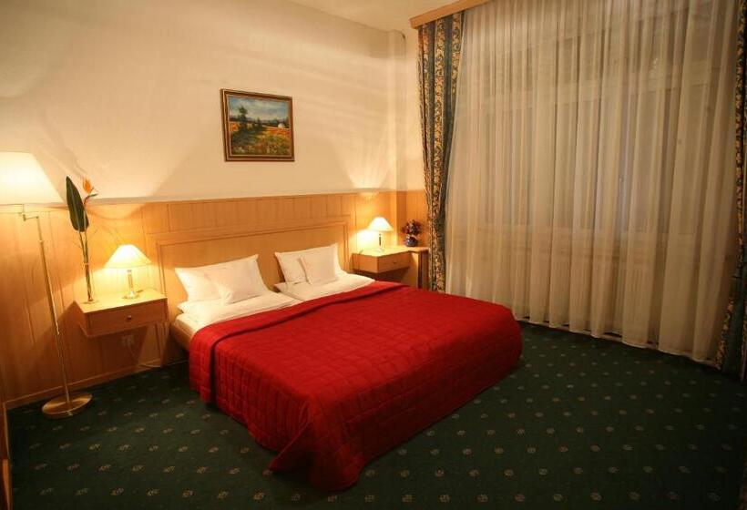 스탠다드 트리플 룸, Corvinus Vienna   Newly Renovated