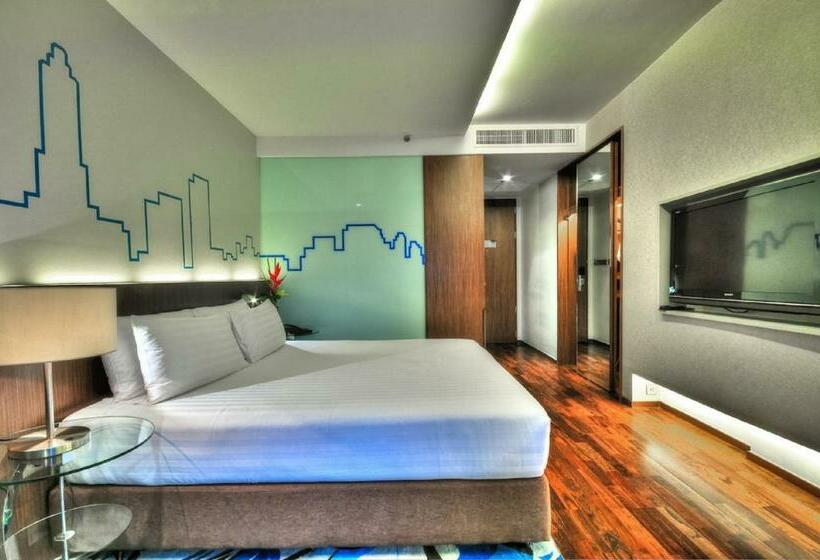 Номер Deluxe, Galleria Sukhumvit 10 Bangkok By Compass Hospitality