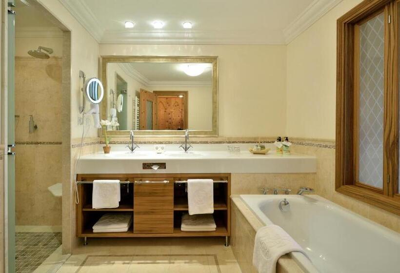 סוויטה משפחתית, Post Lermoos