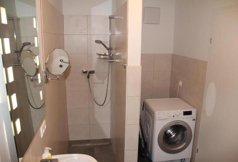 Студия Стандарт, Aparthotel Kreuzwirt