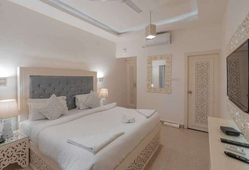اتاق لوکس, Lillywoods Zac Beach Resort, Calangute