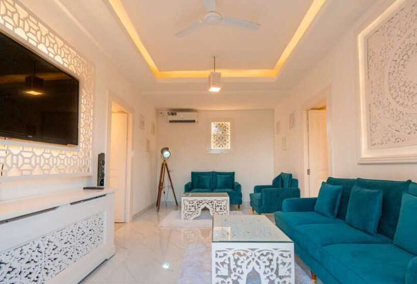 سوئیت پرزیدنت, Lillywoods Zac Beach Resort, Calangute