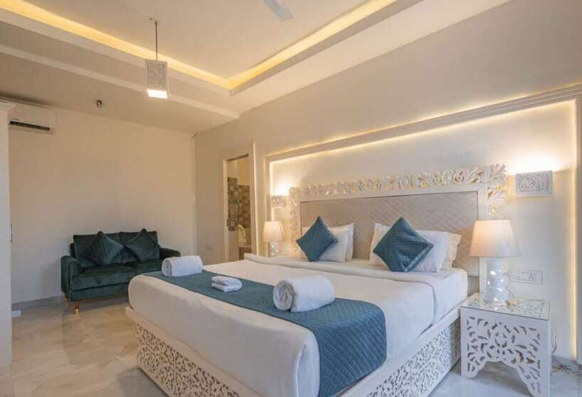 سوئیت پرزیدنت, Lillywoods Zac Beach Resort, Calangute
