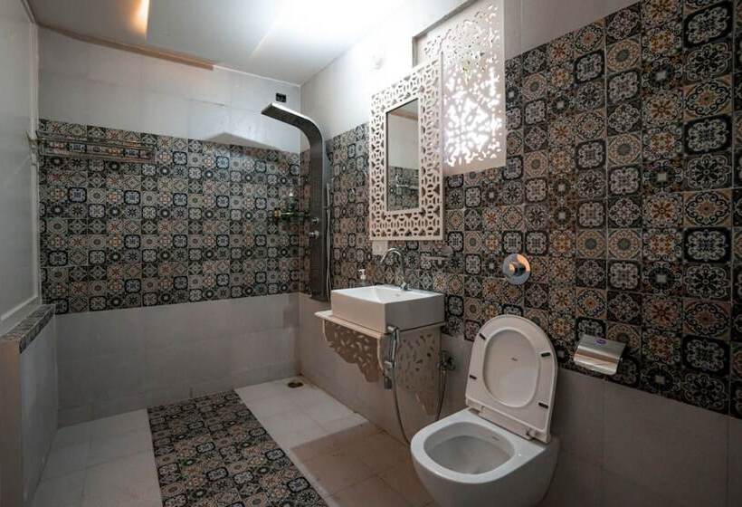 سوئیت پرزیدنت, Lillywoods Zac Beach Resort, Calangute