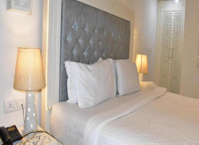 اتاق لوکس, Lillywoods Zac Beach Resort, Calangute