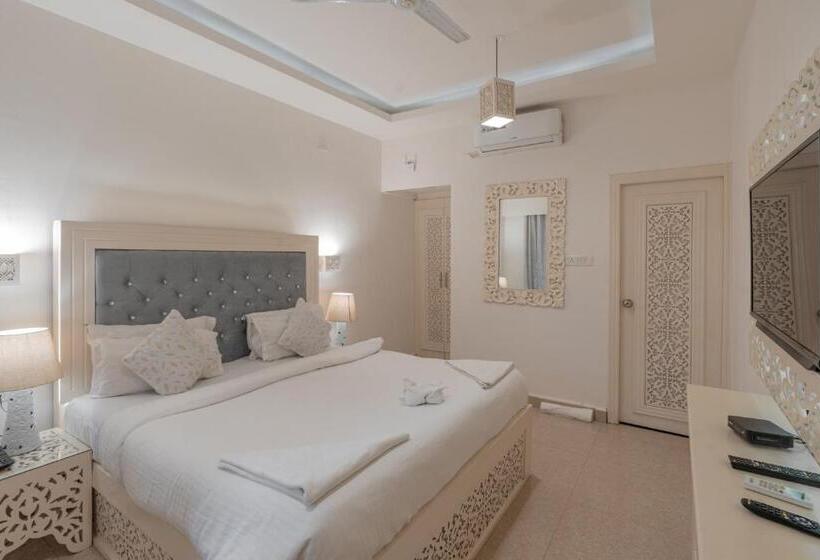 اتاق لوکس, Lillywoods Zac Beach Resort, Calangute
