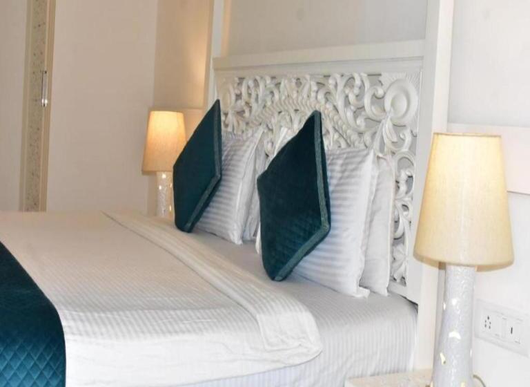 اتاق سوپریور با بالکن, Lillywoods Zac Beach Resort, Calangute