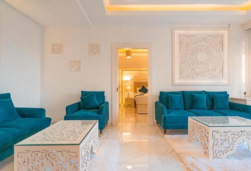 سوییت خانوادگی, Lillywoods Zac Beach Resort, Calangute