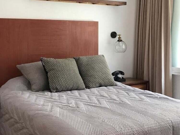 Quarto Estandar, Meson San Felipe