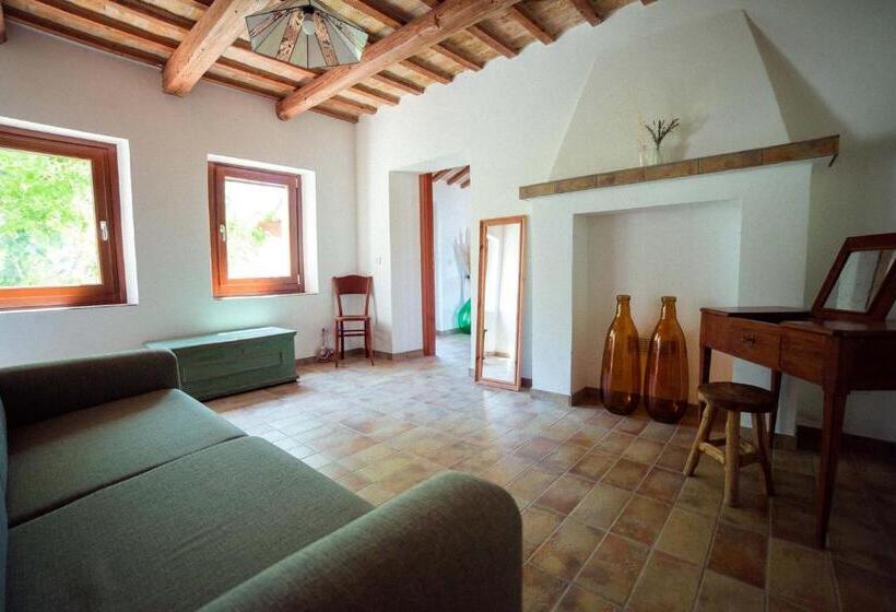 منزل 4 غرف نوم, Al Poggio Dei 4 Borghi