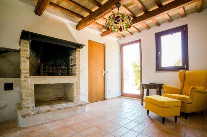 Дом 4 Спальни, Al Poggio Dei 4 Borghi