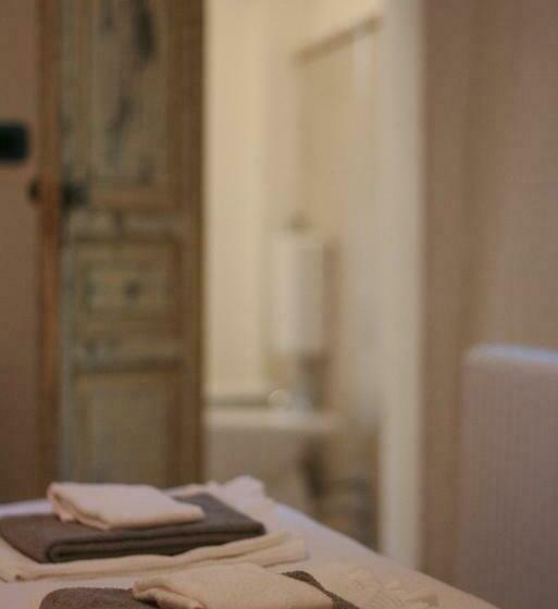 Quarto Estandar, Agriturismo Alveare