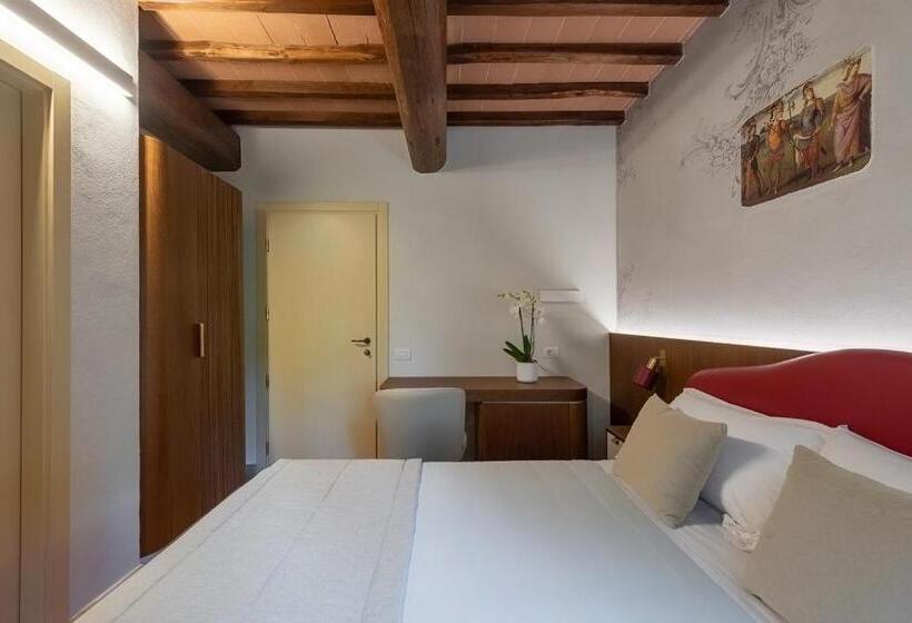 이코노미 룸, Borgo Di Celle