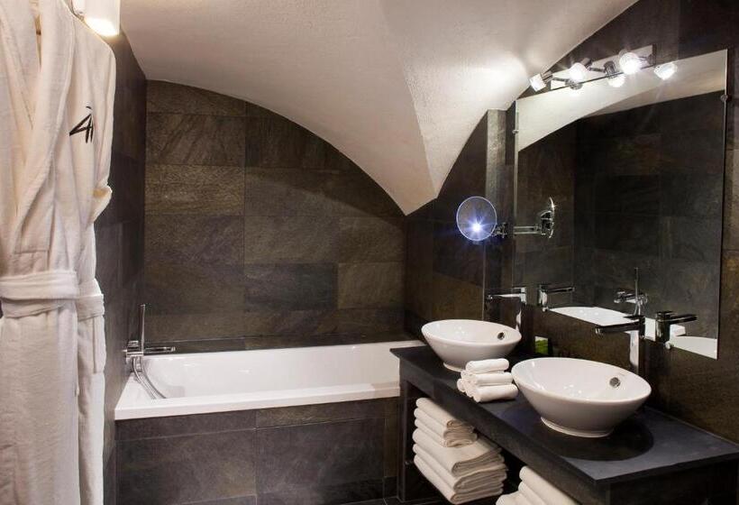 스위트, & Spa L Alta Peyra