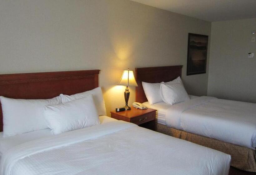 Номер Стандарт, Pomeroy Inn And Suites Dawson Creek