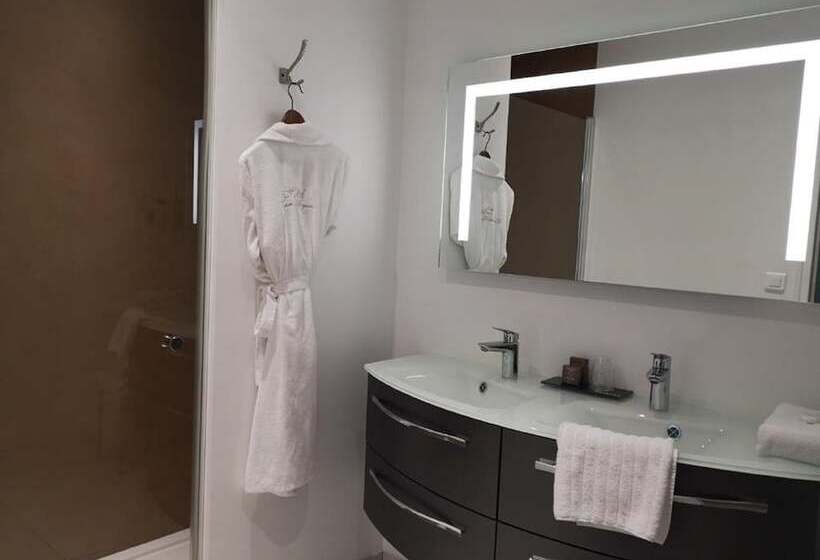 اتاق سوپریور, Hôtel Restaurants & Spa Perier Du Bignon