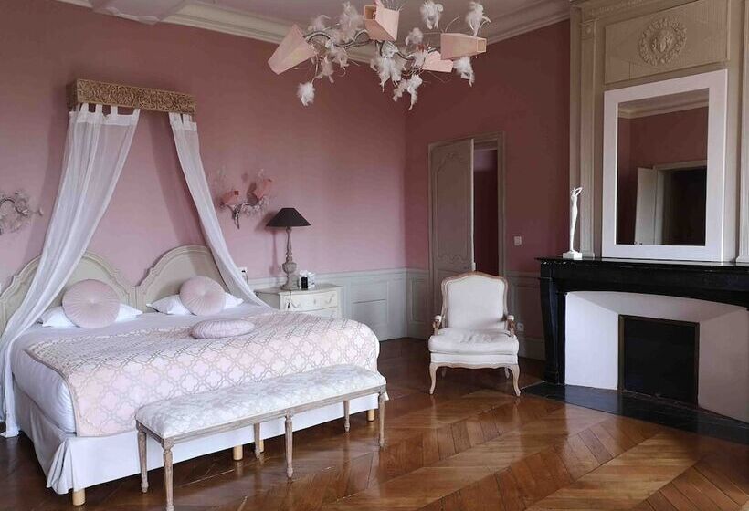 سوییت, Hôtel Restaurants & Spa Perier Du Bignon