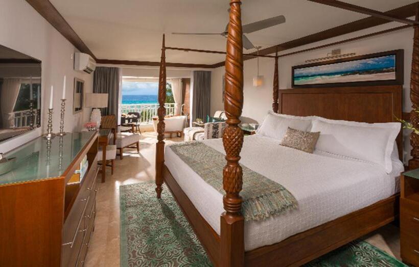 سوئیت پنت هاوس, Sandals Barbados All Inclusive  Couples Only