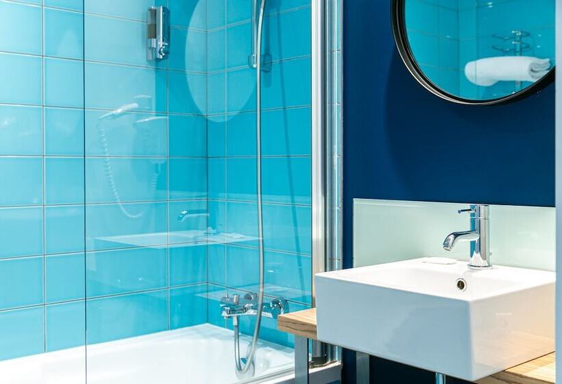 Номер Superior, The Originals Boutique Hotel Saint James, Montaigu Vendée, Nantes Sud
