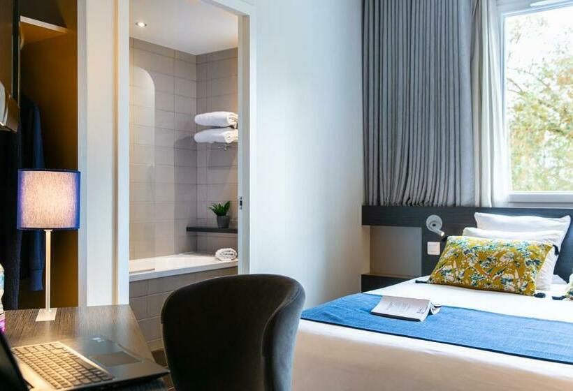 Четырехместный Номер Superior, The Originals Boutique Hotel Saint James, Montaigu Vendée, Nantes Sud