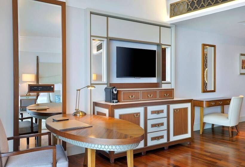 Номер Deluxe Кровать Кинг, Waldorf Astoria Dubai Palm Jumeirah