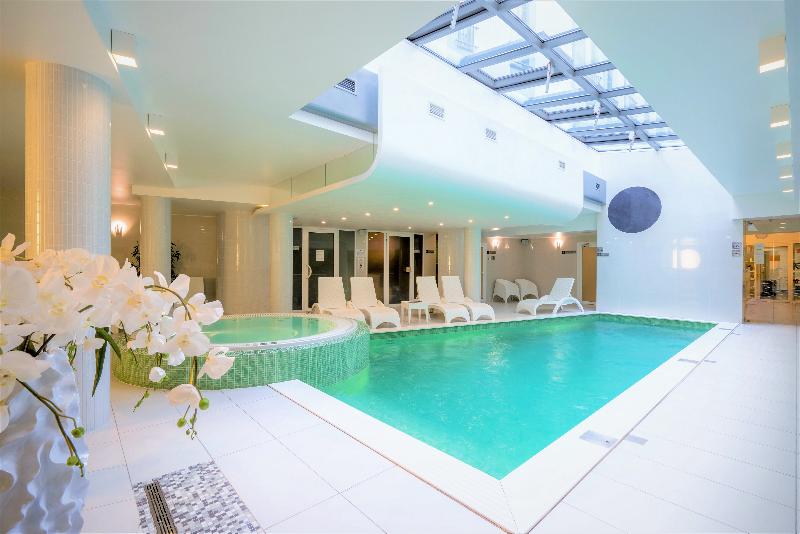سوییت جونیور, Wellton Centrum Hotel & Spa